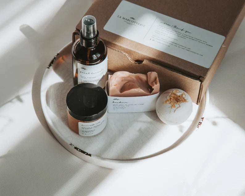 Self care gift box | spa gift for her - Congratulations gift basket - Mother's Day care package - thank you pamper set - mom birthday gift
