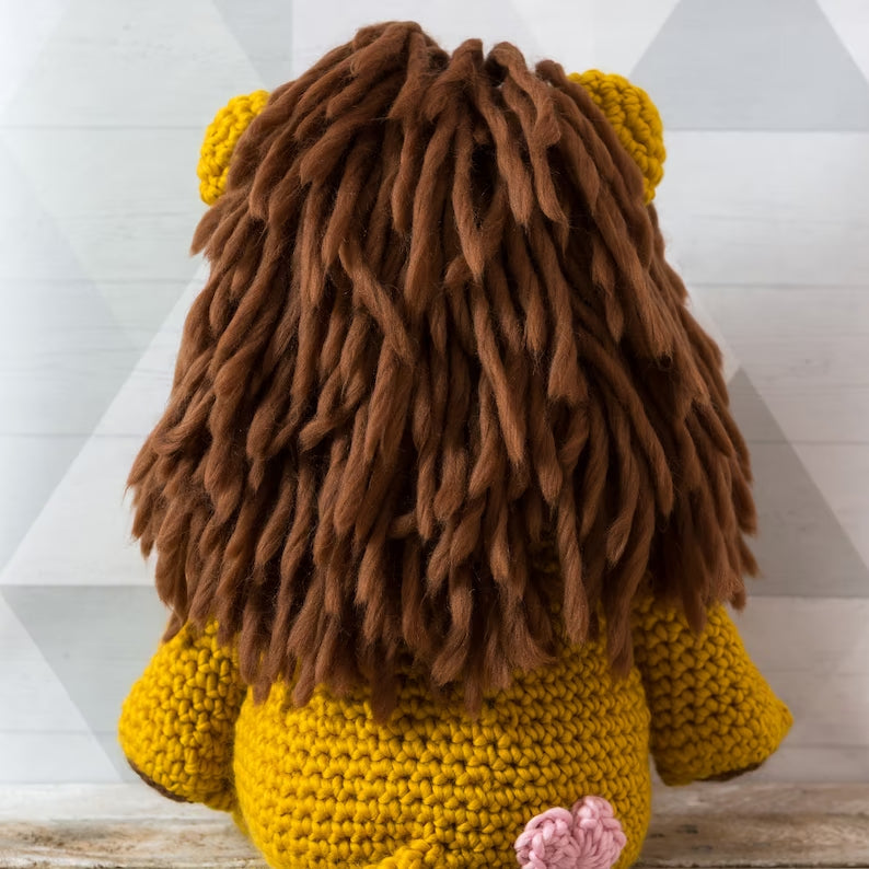Lion Crochet Kit. Amigurumi Giant Chunky crochet Kit. Merino Yarn. Easy crochet pattern by Wool Couture